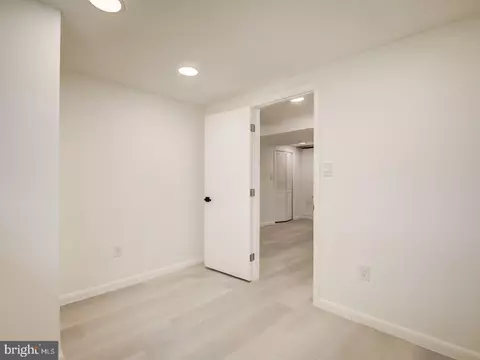 9214 Rolling View Dr, Lanham, MD 20706 photo 49