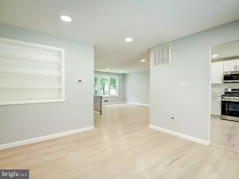 9214 Rolling View Dr, Lanham, MD 20706 photo 16
