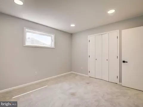 9214 Rolling View Dr, Lanham, MD 20706 photo 36