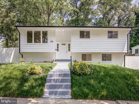 9214 Rolling View Dr, Lanham, MD 20706