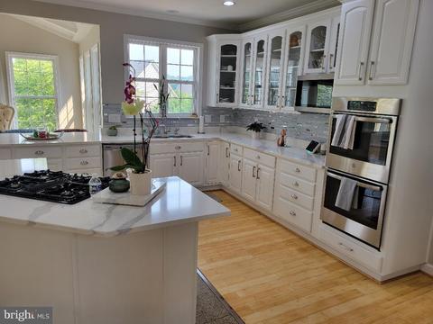 7606 Killbarron Dr, Laurel, MD 20707 photo 12