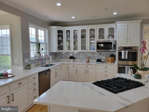 7606 Killbarron Dr, Laurel, MD 20707 photo 10