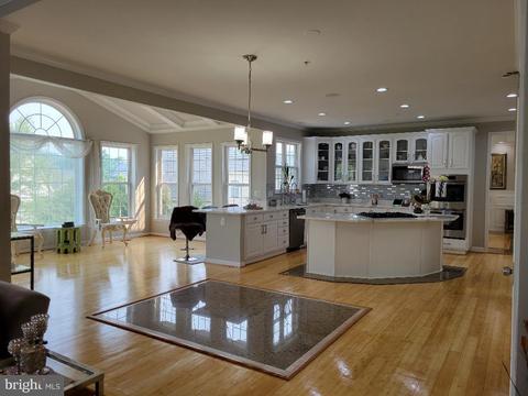 7606 Killbarron Dr, Laurel, MD 20707 photo 16
