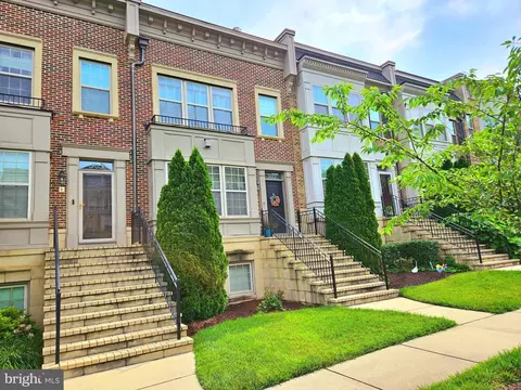 505 Rampart Way #17, Oxon Hill, MD 20745