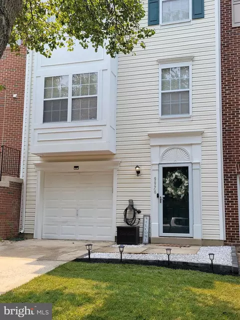 9976 Royal Commerce Pl, Upper Marlboro, MD 20774
