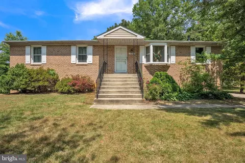 15608 Farmington Ct, Accokeek, MD 20607