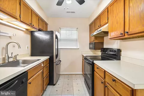 9274 Cherry Ln #79, Laurel, MD 20708 photo 18