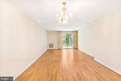 9274 Cherry Ln #79, Laurel, MD 20708 photo 12