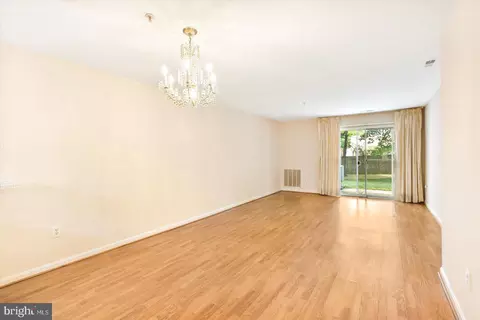 9274 Cherry Ln #79, Laurel, MD 20708 photo 11