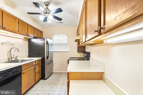 9274 Cherry Ln #79, Laurel, MD 20708 photo 17