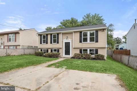 5710 Junipertree Ln, Capitol Heights, MD 20743