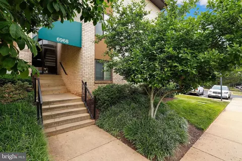 6968 Hanover Pkwy #100, Greenbelt, MD 20770