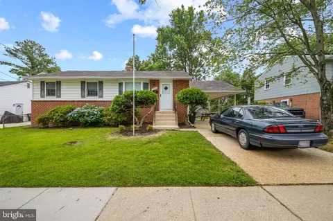7509 Dover Ln, Lanham, MD 20706