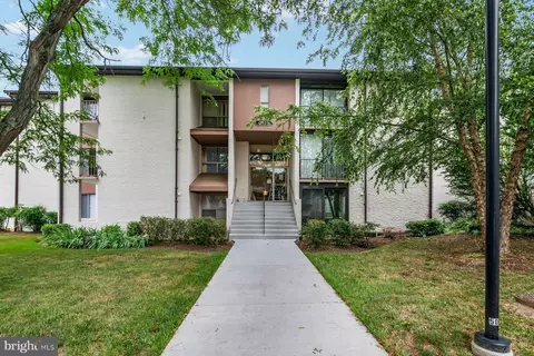 8015 Mandan Rd #534, Greenbelt, MD 20770