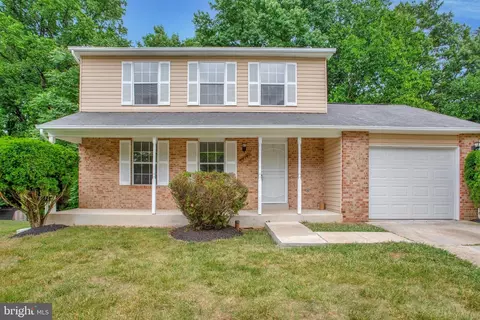 6818 Cherryfield Rd, Fort Washington, MD 20744