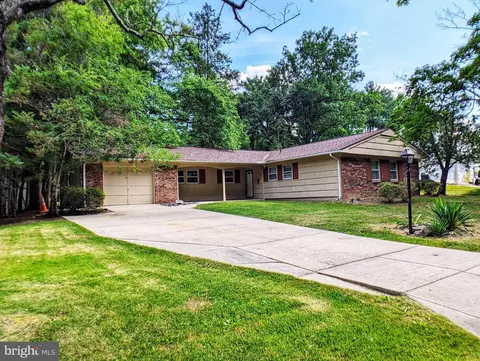 15902 Penn Manor Ln, Bowie, MD 20716