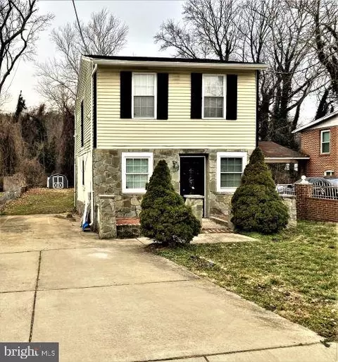 308 Cedarleaf Ave, Capitol Heights, MD 20743
