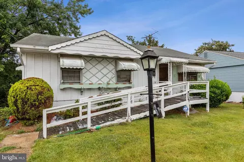 7928 Echols Ave, Glenarden, MD 20706 photo 2