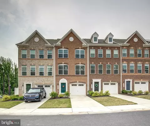 9009 Clear Stream Ln, Upper Marlboro, MD 20772
