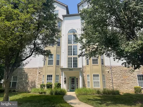 15615 Everglade Ln #H303, Bowie, MD 20716