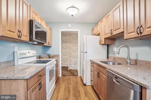 6205 Brightlea Dr, Lanham, MD 20706 photo 3