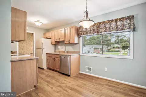 6205 Brightlea Dr, Lanham, MD 20706 photo 6