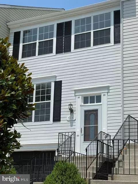 7331 Sunrise Ct, Greenbelt, MD 20770