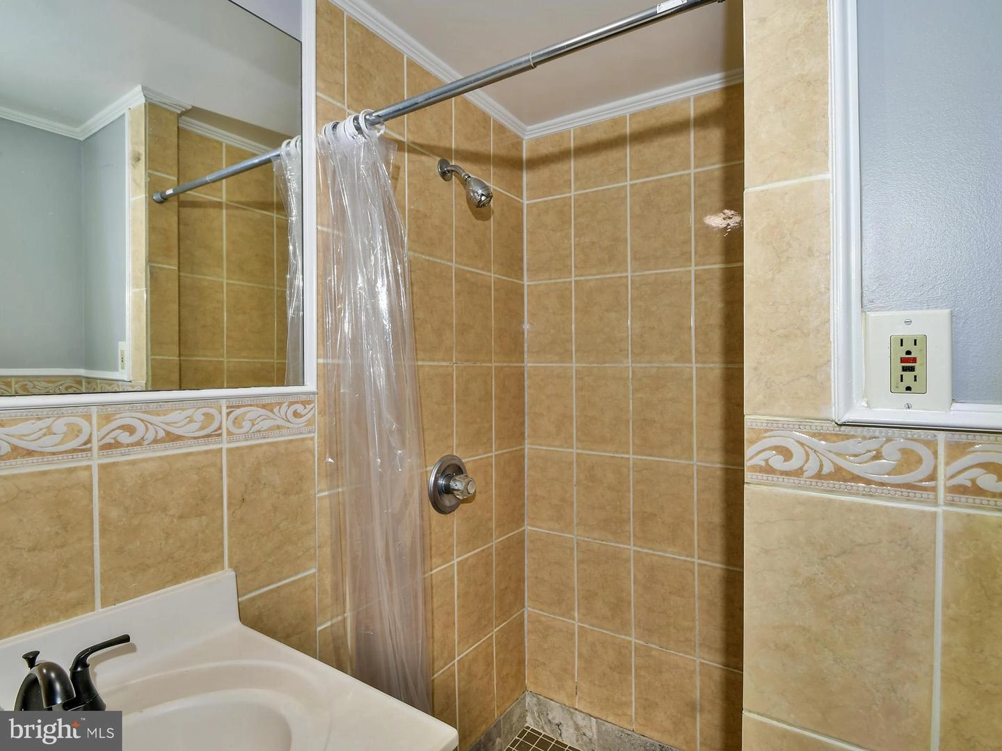 9104 Kinzer St, Lanham, MD 20706 photo 38