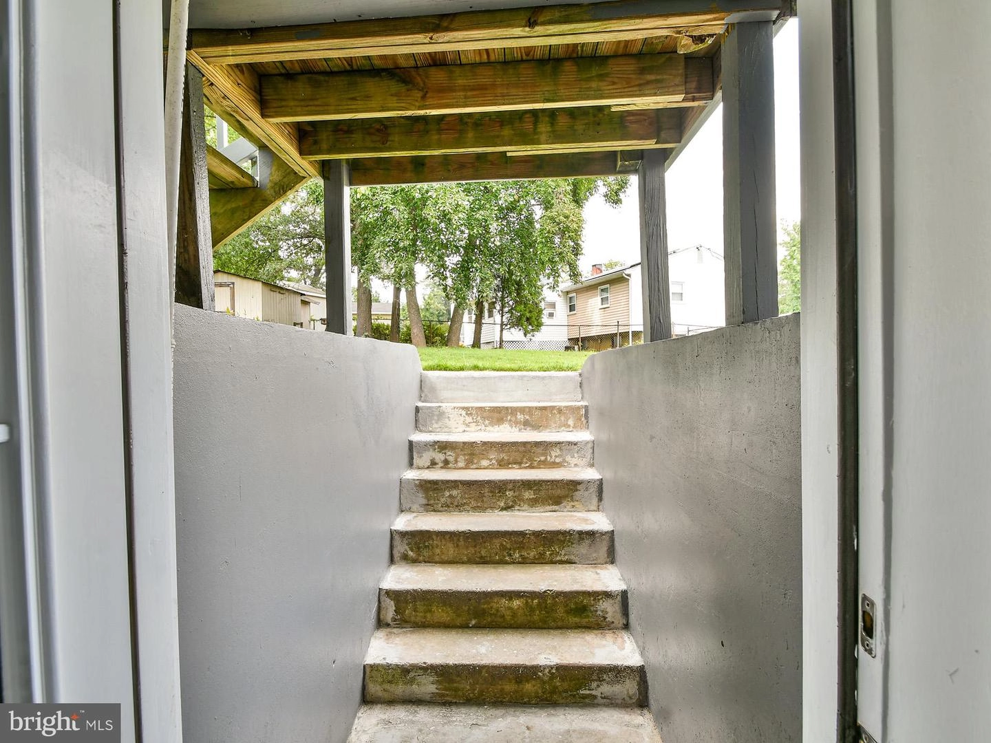 9104 Kinzer St, Lanham, MD 20706 photo 46