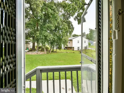 9104 Kinzer St, Lanham, MD 20706 photo 15