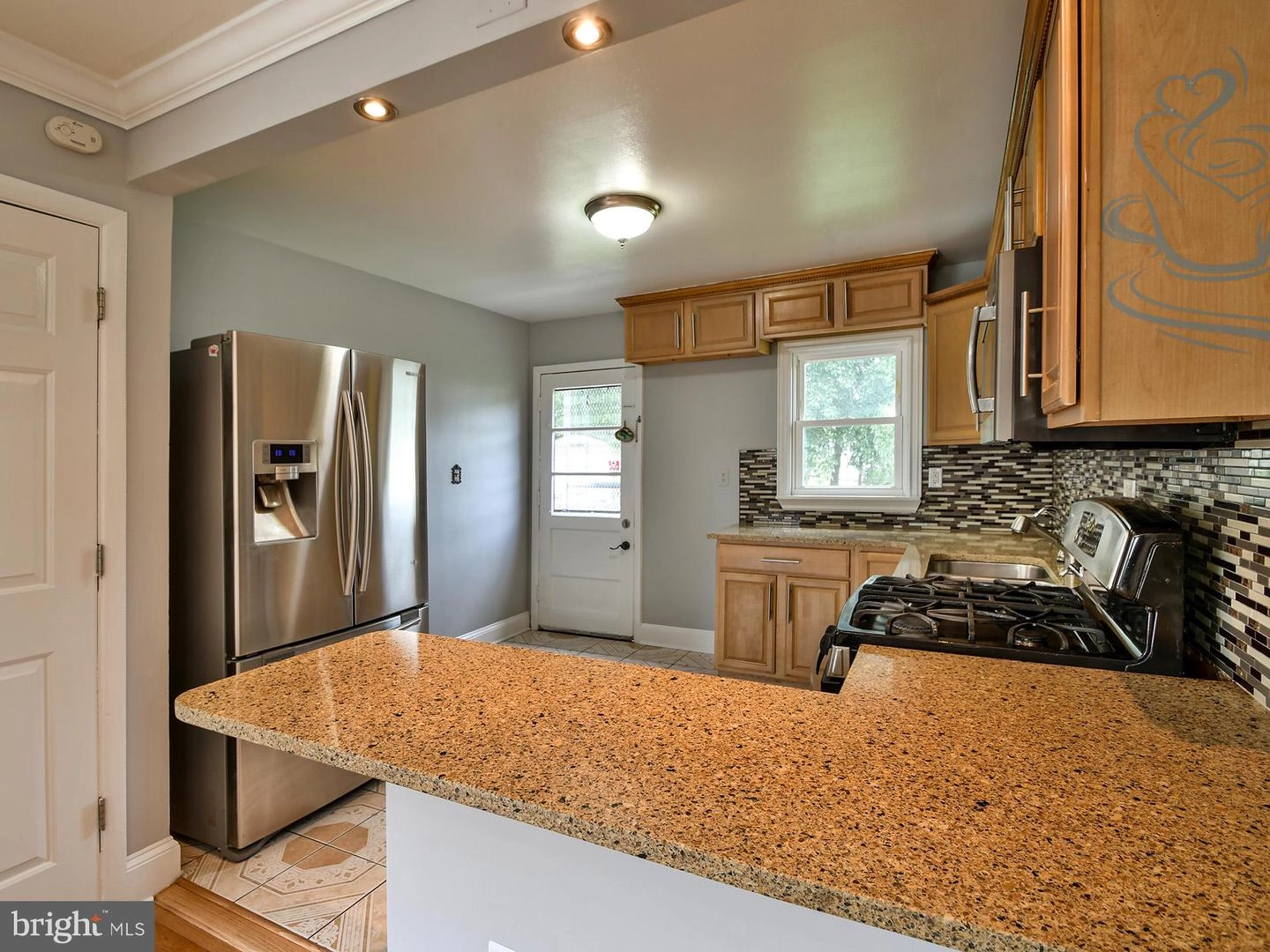 9104 Kinzer St, Lanham, MD 20706 photo 11