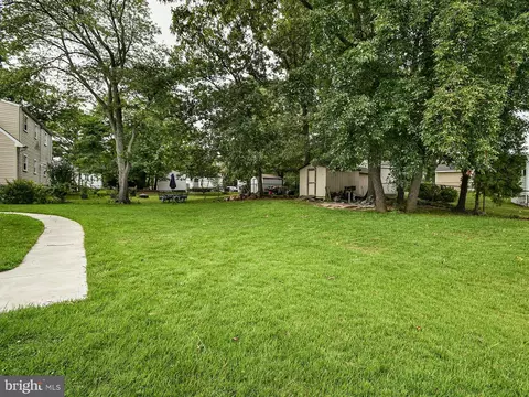 9104 Kinzer St, Lanham, MD 20706 photo 49