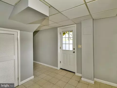 9104 Kinzer St, Lanham, MD 20706 photo 40