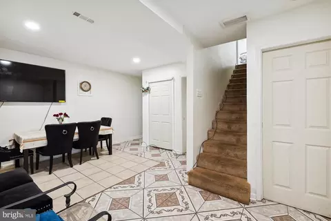 6818 Cipriano Rd, Lanham, MD 20706 photo 20