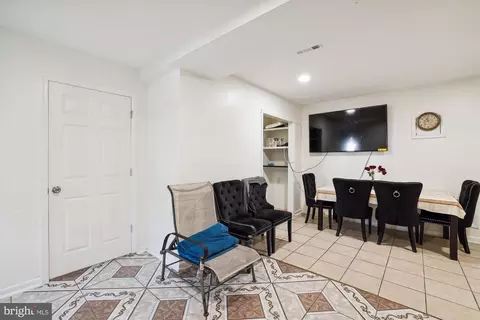 6818 Cipriano Rd, Lanham, MD 20706 photo 23