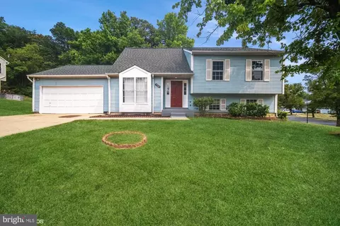 9118 Old Palmer Rd, Fort Washington, MD 20744