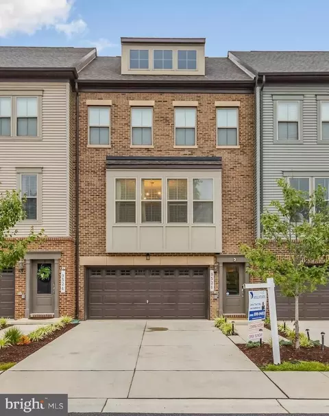 9526 Capital Ln, Upper Marlboro, MD 20774