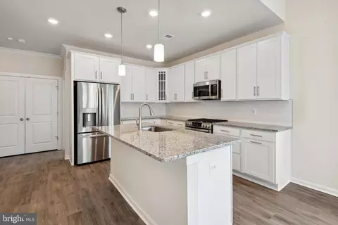 12125 American Chestnut Rd, Bowie, MD 20720