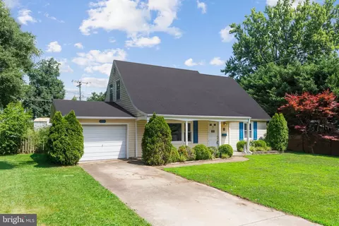 2712 Bartlett Ln, Bowie, MD 20715