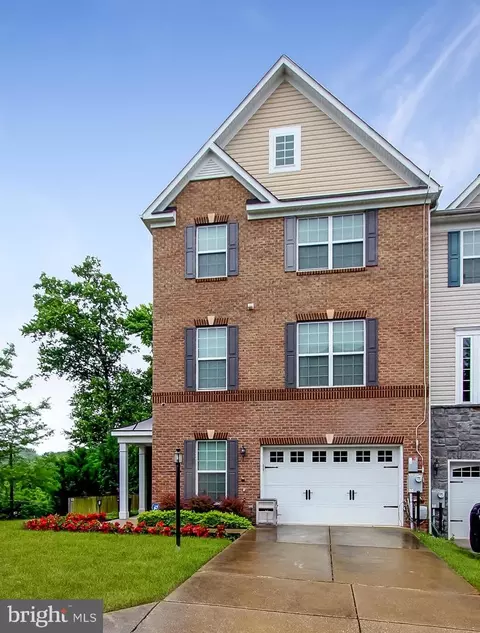 2 Arenas Ct, Capitol Heights, MD 20743