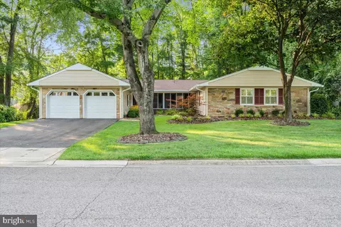 16106 Audubon Ln, Bowie, MD 20716
