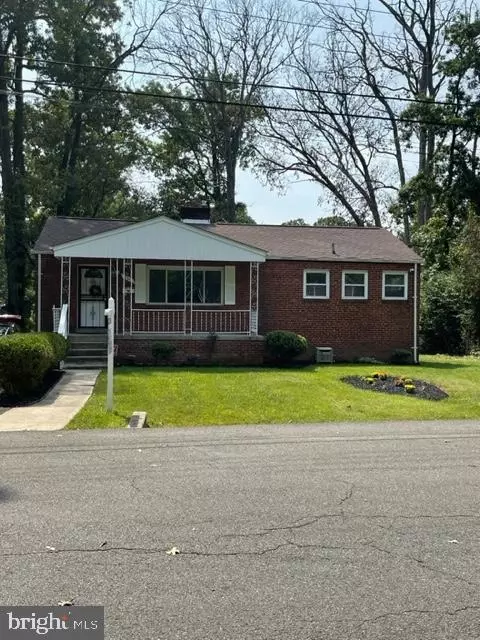 9511 Woodberry St, Lanham, MD 20706