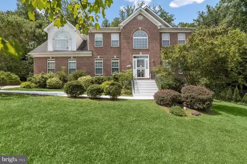 702 River Bend Rd, Fort Washington, MD 20744