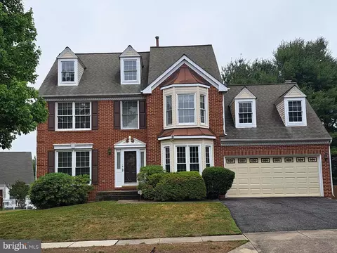 6823 Megan Ln, Greenbelt, MD 20770