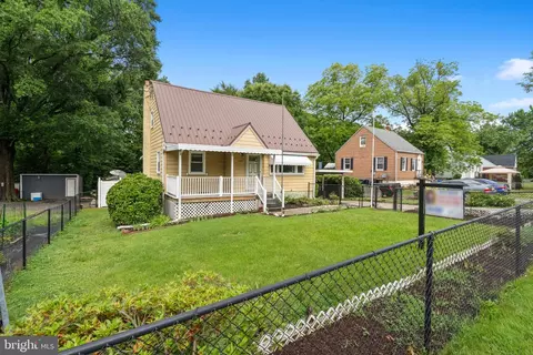 4203 Maple Rd, Morningside, MD 20746