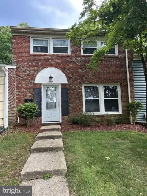 13019 Midsummer Ln, Bowie, MD 20715