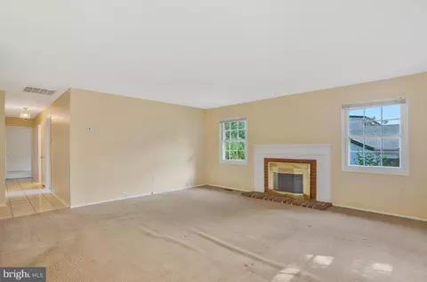 12205 Valerie Ln, Laurel, MD 20708 photo 19