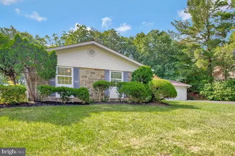 12205 Valerie Ln, Laurel, MD 20708 photo 9