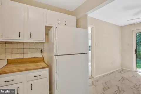 12205 Valerie Ln, Laurel, MD 20708 photo 32