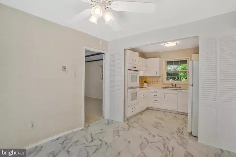 12205 Valerie Ln, Laurel, MD 20708 photo 35